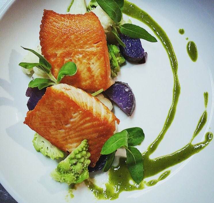 FahrenheitCLE's tweet photo. When @chefKoza & @Rock1chef speak #copperriver salmon .... listen #thisicle #fahrenheitcle #rock1chef https://t.co/SHoNmFWT9j