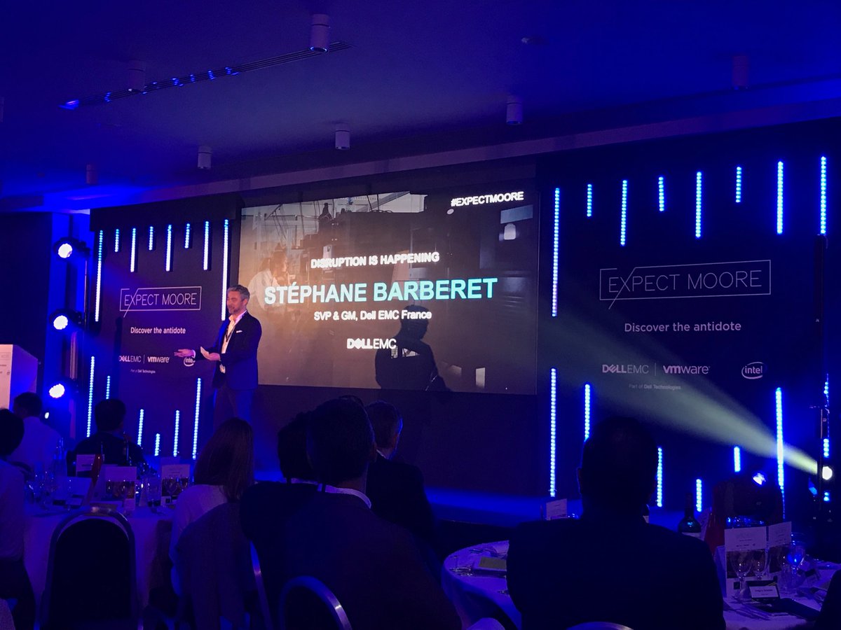 Sophie_Poulet's tweet photo. Nice intro to #expectMoore ⁦@StephBarberet⁩  ⁦@DellEMCFrance⁩ ⁦@VMware_Fr⁩ ⁦@egourrier_pro⁩ https://t.co/UTVLuCIzsT