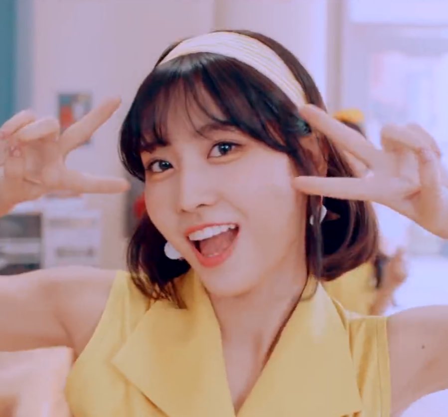 twicelqs's tweet photo. #MOMO #모모 #モモ ₊˚.༄ ◟̆◞̆ https://t.co/qisgsLCyb6