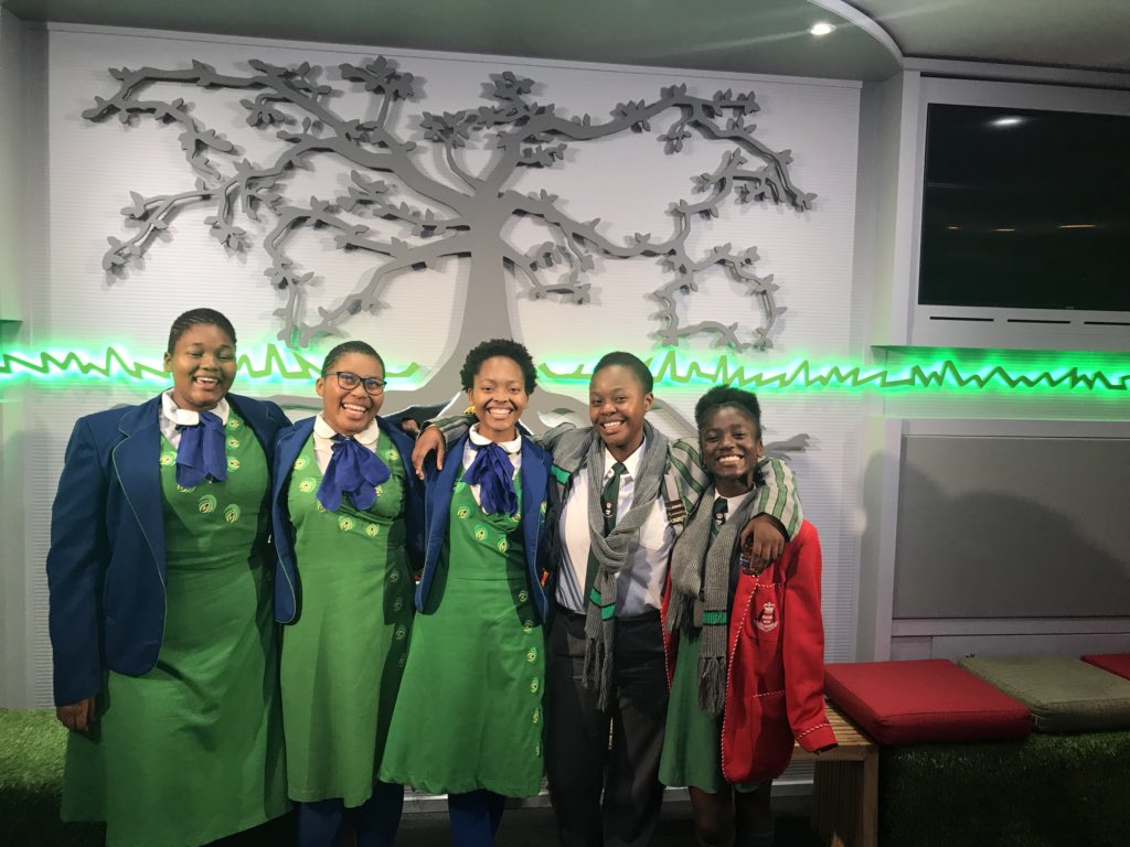 KayaOnAir's tweet image. @JohnPerlman wraps up the education series with learners from Lebone II Royal Bafokeng College and Queens High School. #16Conversations #KayaFMTalk