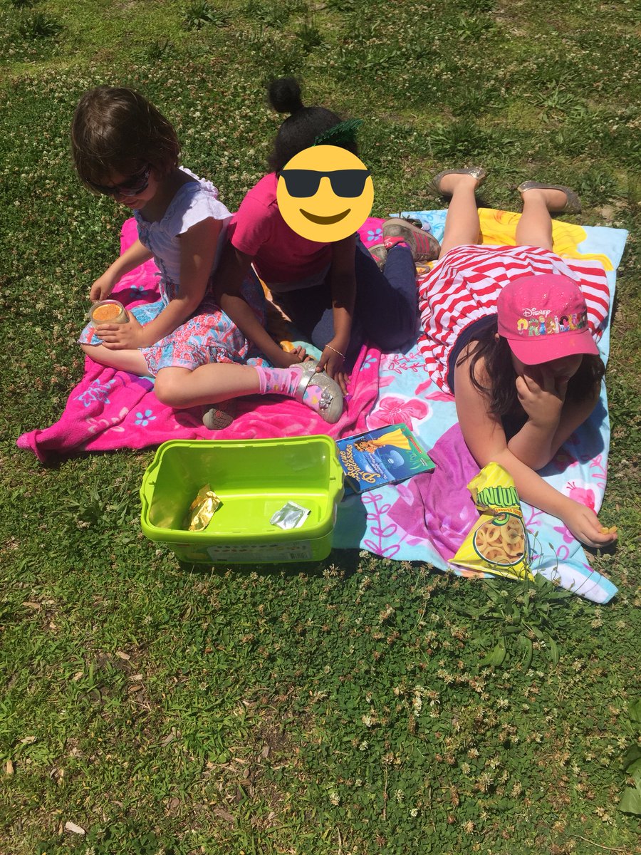 mrs_zangara's tweet photo. A BEAUTIFUL Day for some “beach reading!” Who said you actually need a beach? Just a little imagination goes a long way! Check us out! #wcb #WCBPRIDE #wcbmemories #readingmakesushappy https://t.co/3bxubmxneV
