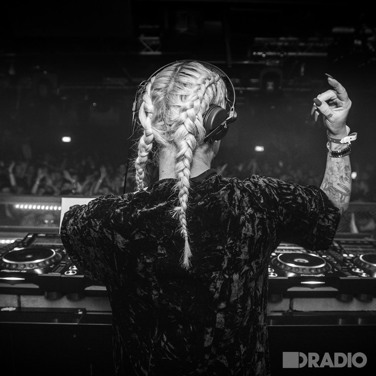 Defected Records (@defectedrecords) on Twitter photo Make sure you tune in to the latest DRadio show with <a href="/djsamdivine/">Sam Divine</a>! With some of the hottest house tracks from...
<a href="/AngeloFerreri1/">Angelo Ferreri</a> <a href="/RoyalTMusic/">Royal-T</a> <a href="/santemusic/">Santé</a> <a href="/MoonRocketNYC/">Moon Rocket</a> <a href="/moblackrecords/">MOBLACK</a> <a href="/matjoemusic/">Mat.Joe</a> <a href="/terrenceparker/">Terrence Parker, PMP</a> and many more... ⚡️
Tune in now! 🔊 defectedradio.lnk.to/all Make sure you tune in to the latest DRadio show with <a href="/djsamdivine/">Sam Divine</a>! With some of the hottest house tracks from...
<a href="/AngeloFerreri1/">Angelo Ferreri</a> <a href="/RoyalTMusic/">Royal-T</a> <a href="/santemusic/">Santé</a> <a href="/MoonRocketNYC/">Moon Rocket</a> <a href="/moblackrecords/">MOBLACK</a> <a href="/matjoemusic/">Mat.Joe</a> <a href="/terrenceparker/">Terrence Parker, PMP</a> and many more... ⚡️
Tune in now! 🔊 defectedradio.lnk.to/all
