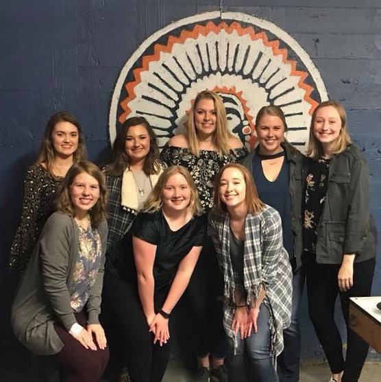 JosieBrockett's tweet photo. Because without being in 4-H House, I would have never met these amazing girls and my best friends❤️ #WhyGreekUIUC https://t.co/yEeJoCO1fr