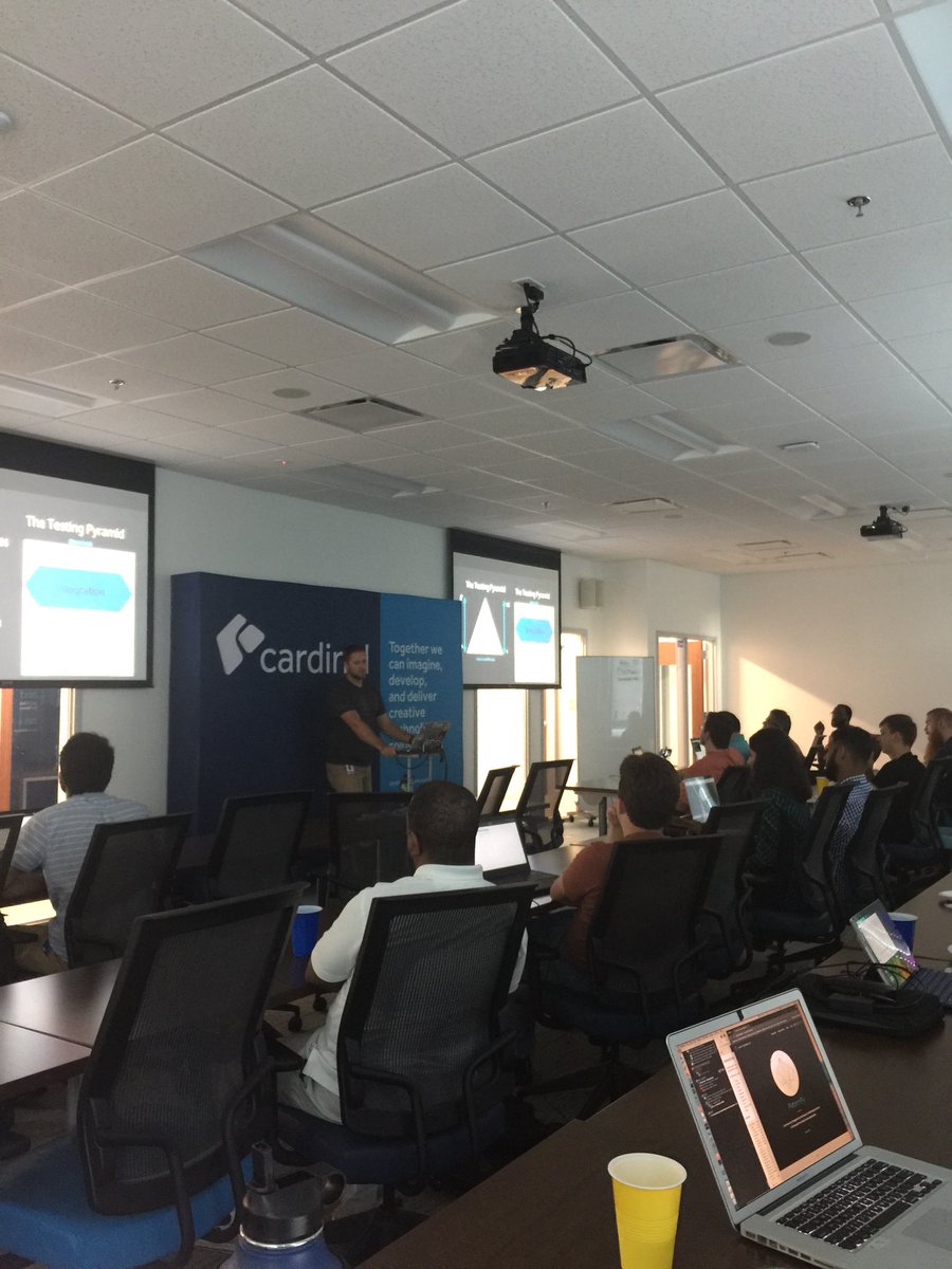 Triangle ReactJS tweet media