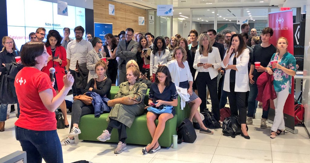 lsirois007's tweet photo. @hackinghealthca fearless leader, @IsabelleVezina , shares the vision of more innovation and collaboration in #healthcare tonight a #RDVTechno @DesjardinsLab . Join the movement! #cooperathon2018 #HackingHealth #Innovation #PinkSocks https://t.co/63xem1cqdS