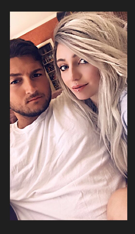 AbsolutCaitlyn's tweet photo. #FutureHusband https://t.co/NZrQecJQ4Y