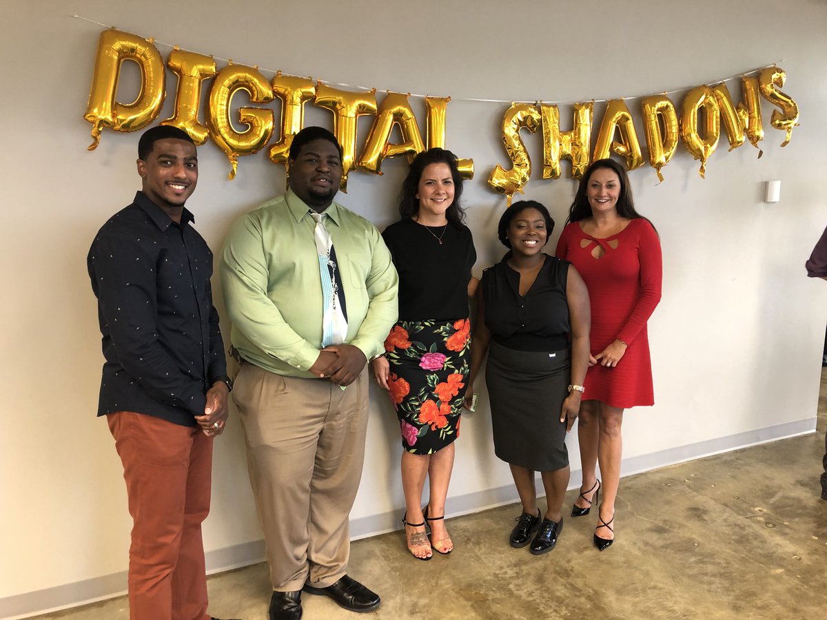 SamMurphy78's tweet photo. This is half of the best team in the business! #Digitalshadows #ClientObsession https://t.co/KMZKaQuKwq