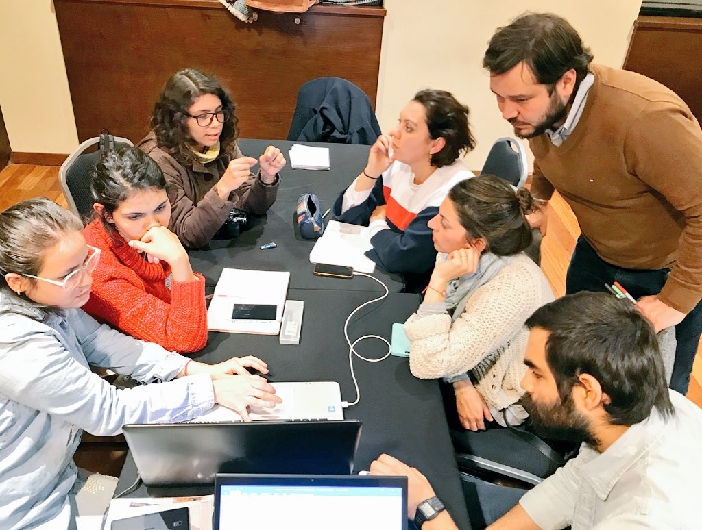 JuanPabloLopezG's tweet photo. El #LABCiudades de @el_BID y el equipo ganador del concurso universitario #BIDUrbanLab Mendoza🇦🇷 trabajando en @MuniGuaymallen junto a especialistas locales, universidades y vecinos para validar ideas del anteproyecto urbano y promover intervencion táctica en el #ParqueQUINO https://t.co/qvDx2cQ2iE