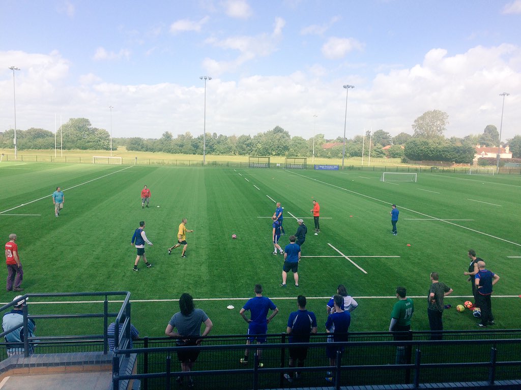 RealityCheckNHS's tweet photo. Thank you @_Ben_Garner_ for coming along to run a training session followed by an inspirational talk for our players &amp; coaches at our Recovery Through Sport Football group. We Also wanted to thank @Headlightorguk &amp; @BristolRoversCT for your help &amp; support today. #RTS #UTG #Dings https://t.co/jc57jX1nvo