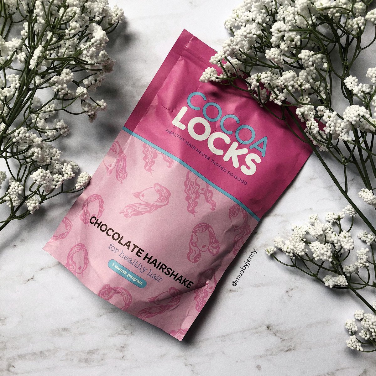 muabyjenny's tweet image. Hey guys so a first impression on this hair product from @cocoalocksofficial will be going up in a couple days on my YouTube channel so stay tuned💕
• use code “ muabyjenny20 “ so save some $$$ gives you 20% off 
hair shake powder drink that helps hair growth
#cocoalocks