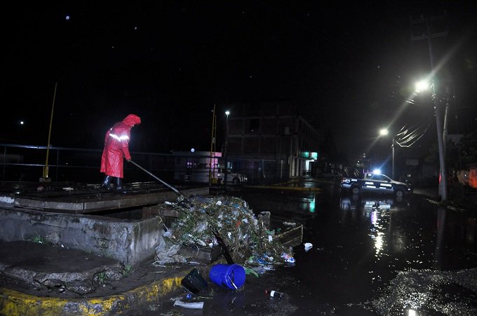 edomexinforma_'s tweet photo. Grupo Tláloc retira 65 toneladas de basura en San Mateo Atenco https://t.co/1O0gAUvjnG https://t.co/upfwDc8lEk