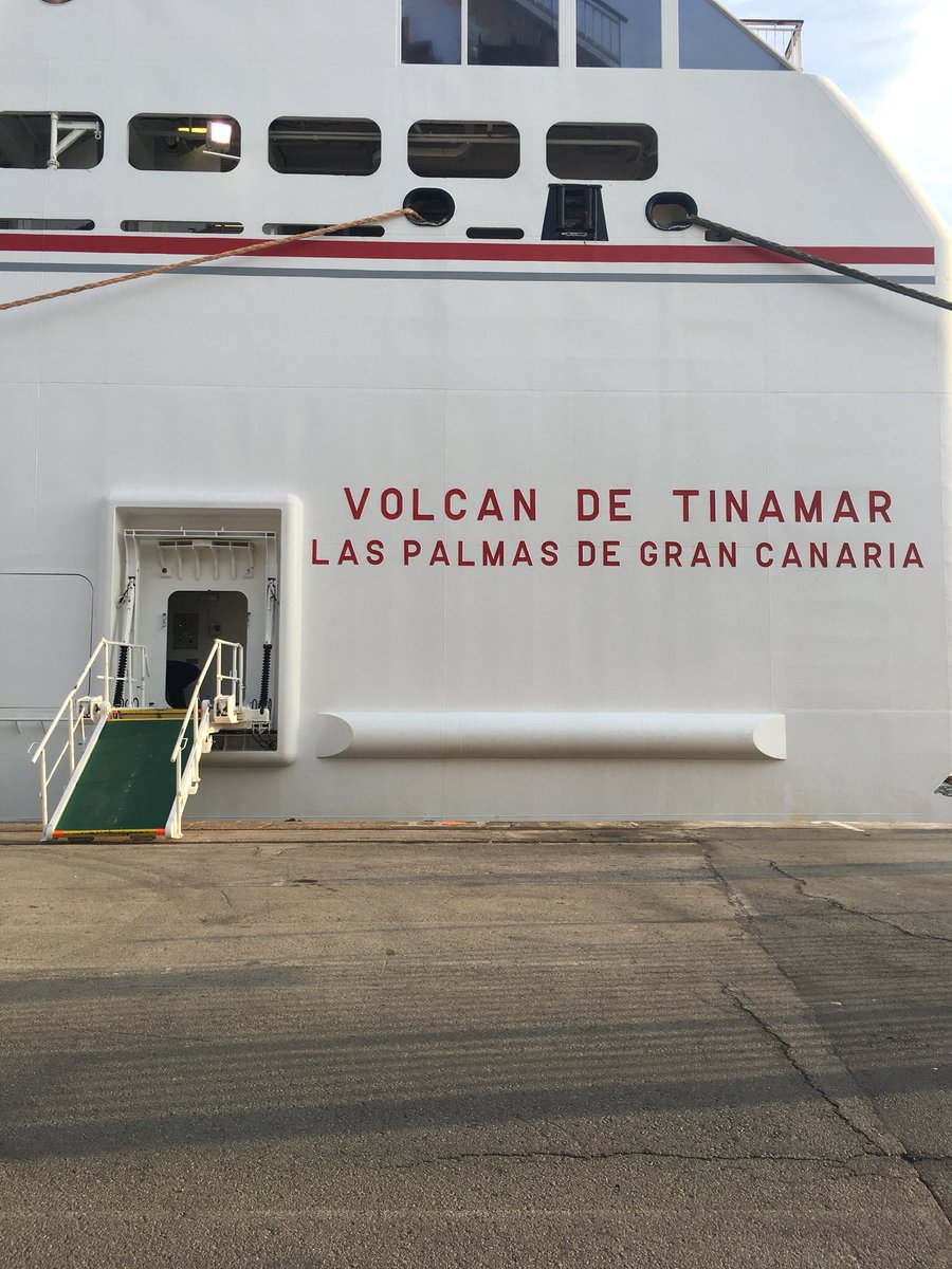 tusdestinos's tweet photo. Descubriendo el Volcán de Tinamar, el barco 🚢 de @LineasArmas que hará la ruta Barcelona-Mahón de @Trasme_oficial. #trasmetelleva #todoempiezaabordo #destinotrasme https://t.co/CfjK6J0rvr
