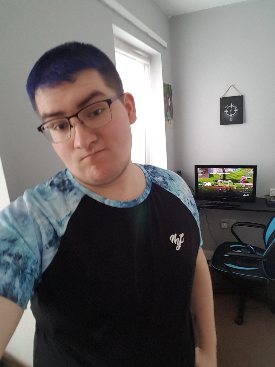 // Sorry for not being active. Am out at a friends for the night. But in the meantime accept this pic of me with my new shirt I oh so love.