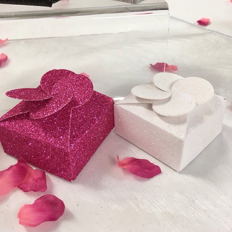 swiftbox's tweet image. Our exclusive glitter range just got bigger!! 😮😍 on website now. #glitterwedding  #weddingfavours #favourboxes #swifthartboxes #partyfavors #hartleywintney #pinkglitter #blackglitter #goldglitter #silverglitter