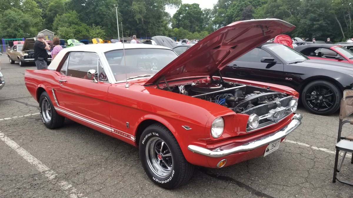 TopFlightAuto1's tweet photo. We had a great turnout this weekend at the 41st Annual Spring Roundup Car Show. Along with @MCCNE it was a great show. Come join us next time if you  couldn't make it out. #Mustang #ManchesterCT #Carshows #Springroundup https://t.co/AFWVAHfJeY