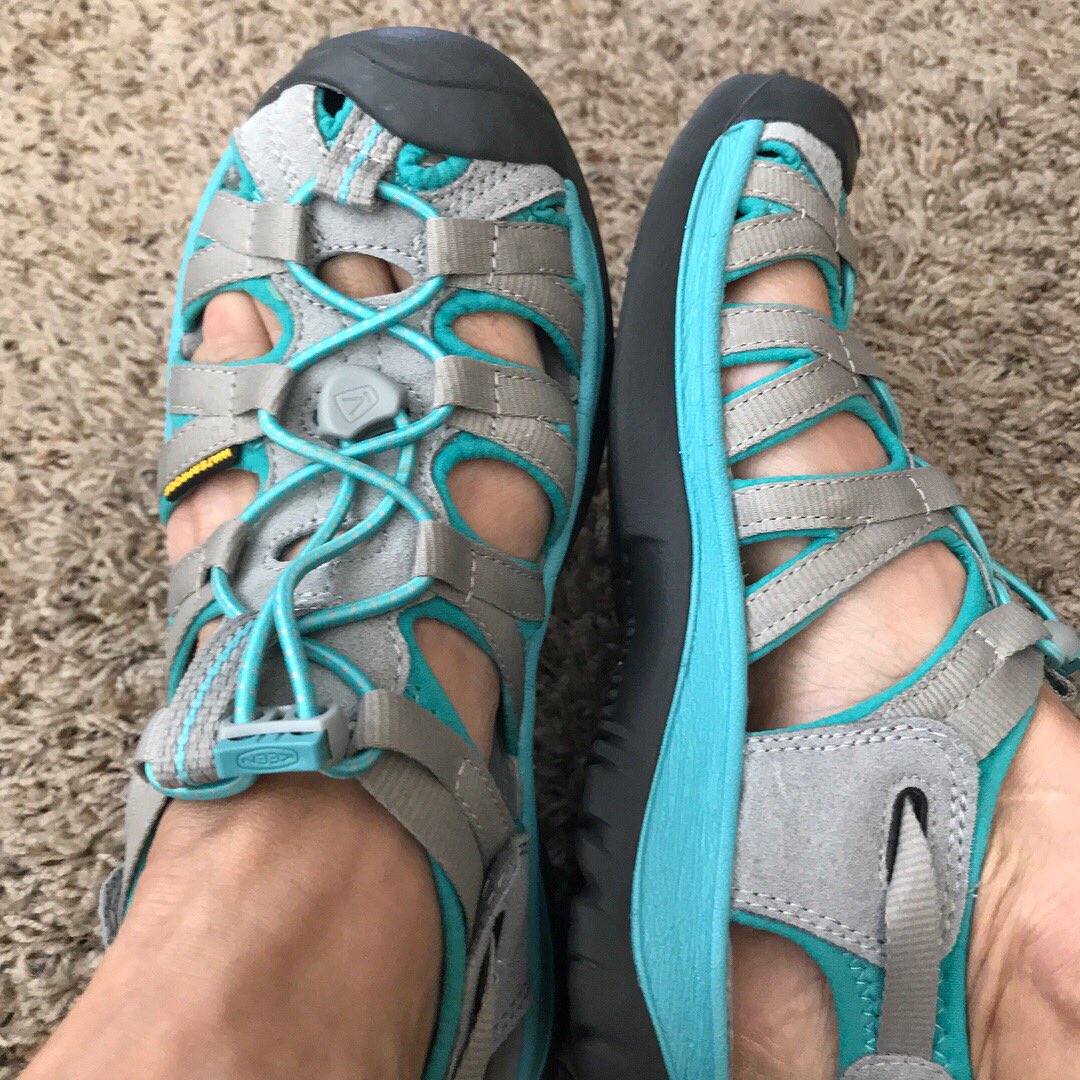 SafelyDelicious's tweet image. LOVING my new teal @keen summer shoes! Food allergy awareness can now go everywhere with me &amp;amp; they match my cool company t-shirts, thanks to @allergynavigator . #allergynavigator  #keen #foodallergyawareness #tealismycolor #glutenfree #dairyfree #nutfree #vegan #celiacawareness