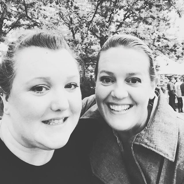 f5kyyc's tweet photo. Look who I found!! Calgary’s own Julie Van Rosendaal from @dinnerwithjulie !  She will be doing a cooking demo in the next few min! Come down to Olympic Plaza and see what she is going to cook up! #chefsfortheday #downtowncalgary #savethefruitsandveggies https://t.co/vc3ih9vI5M https://t.co/sNm3tE3o8y