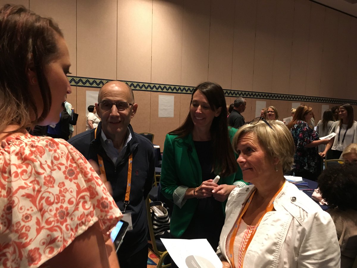 Learn_Sci's tweet photo. Amy Dujon's 4 keys to successful leadership:
1) Set a vision you can be excited about
2) Practice selective abandonment
3) Take broad-based actions
4) Release control
#BuildingExpertise w/ @AmyDujon #ForgingaVision https://t.co/kLEKN3NvZQ