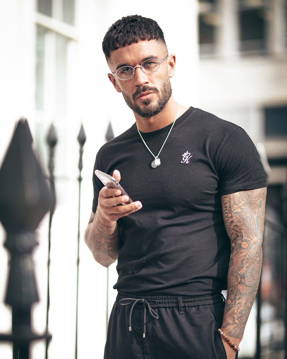 Gym King on X: "Individual style. Alex Cannon in our new Signature T-Shirt. Also available in White. Get the look at https://t.co/VNv7hDVoW2. #GymKing #Fashion #GKLifestyle https://t.co/vLprIRA8Dv" / X