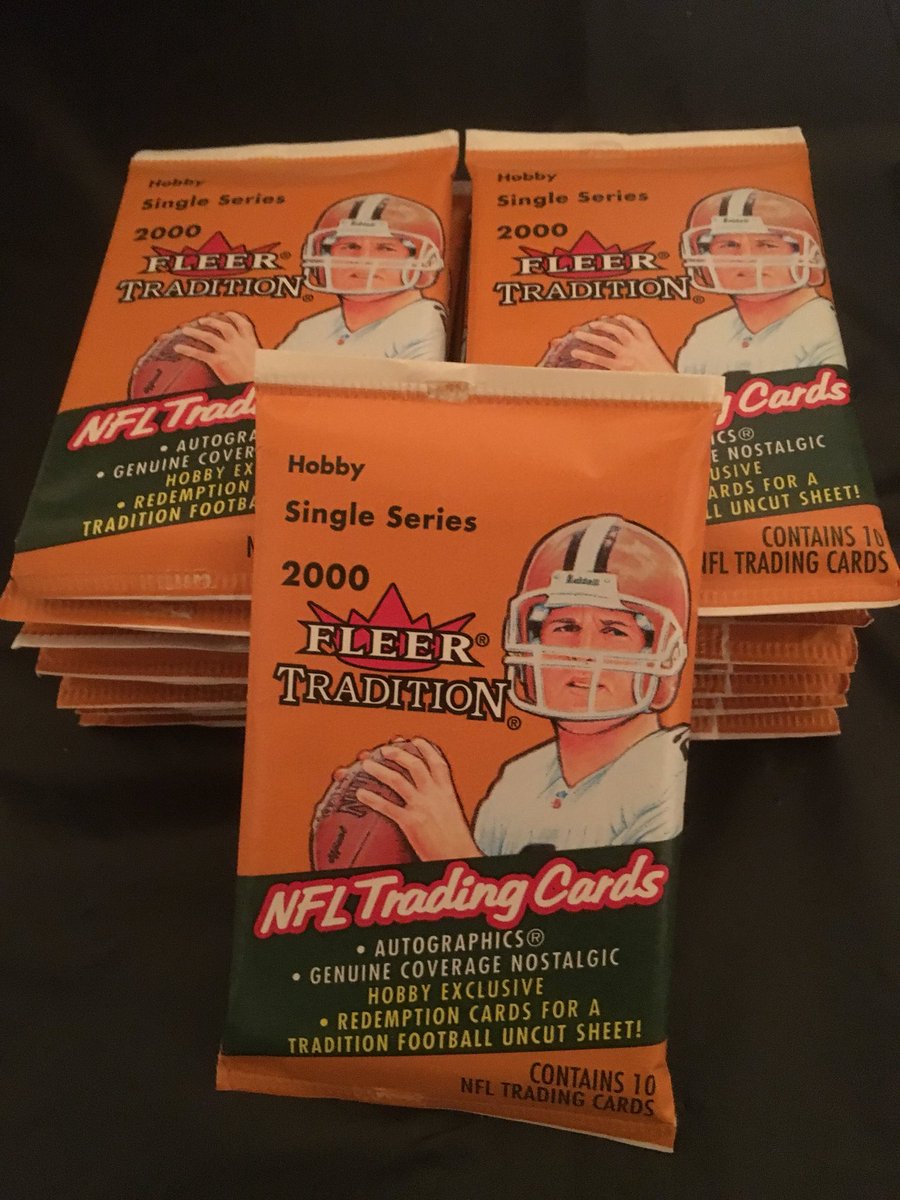 KeystoneShop's tweet image. GIVEAWAY!!! RT and follow for a chance to win a 2000 hobby pack (hopefully with Tom Brady’s Rookie Card in there! 😉) #theHobby