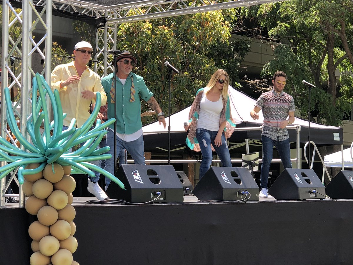 sjcalsbm3's tweet image. #summerbash #amazon #lab126