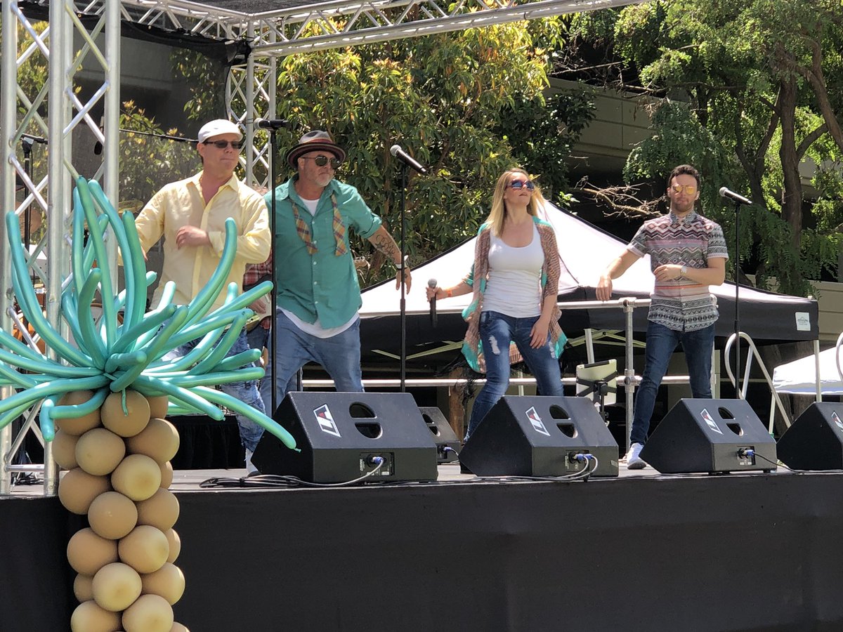 sjcalsbm3's tweet image. #summerbash #amazon #lab126