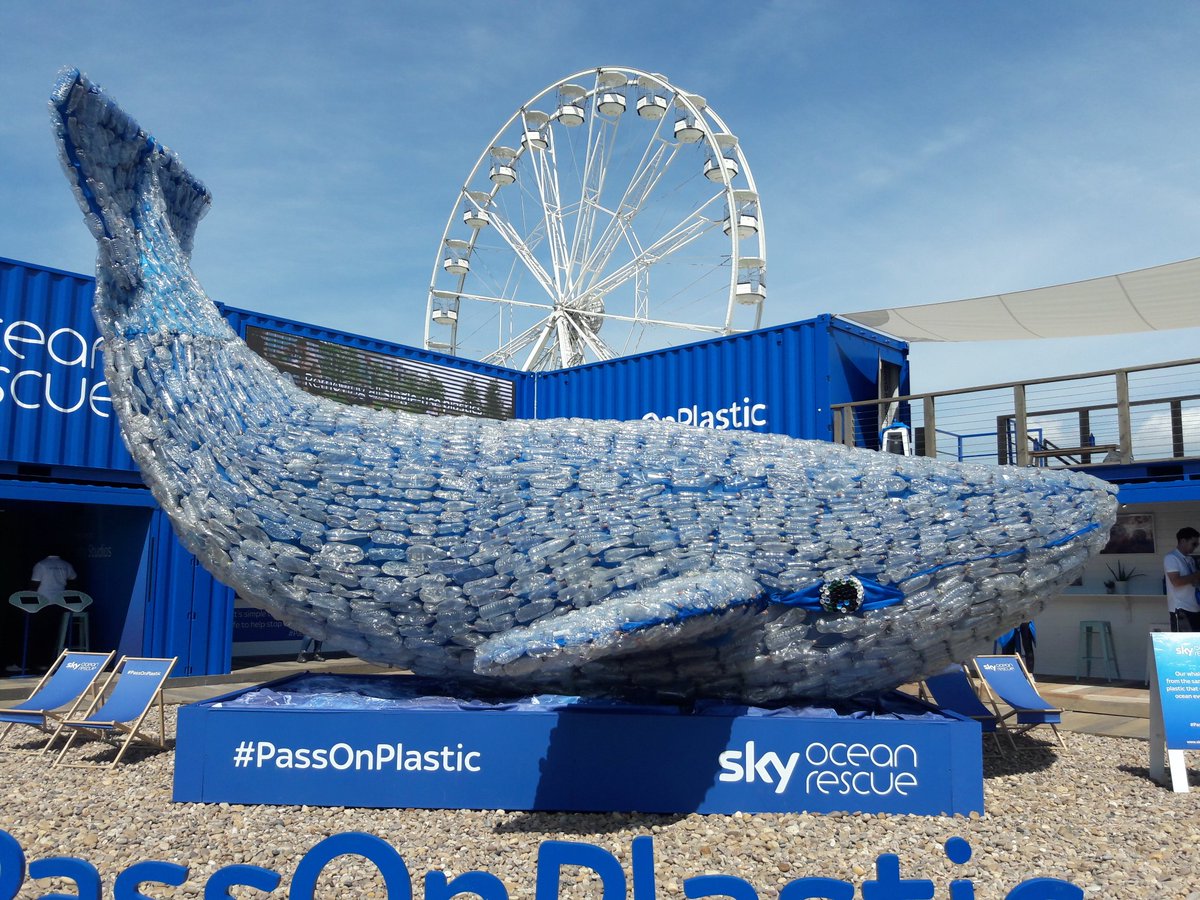 Snow____Angel's tweet photo. This is a sculpture made with the same amount of plastic that enters the ocean EVERY.SECOND. from @volvooceanrace #CardiffStopover last week βΉ @BBCSpringwatch #Springwatch https://t.co/KckgUCjHD7