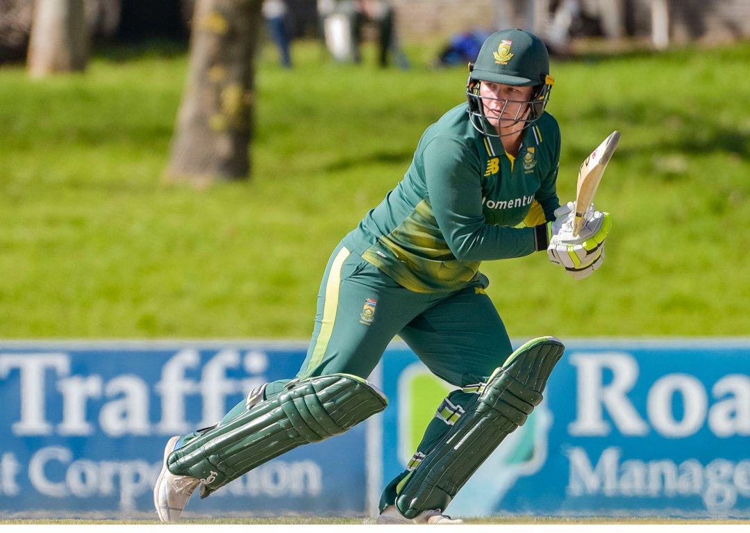 zella15j's tweet photo. 3rd and Final ODI tomorrow with this great bunch of players!! Catch us live on SS6 at 14:45 ๐ #MomentumProteas #AlwaysRising #tocolifting #kookaburracricket #ENGvsSA https://t.co/CWJJIp7Xlb