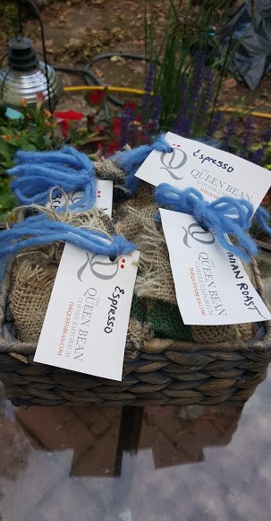 Cbp8Cindy's tweet photo. https://t.co/Ui8rU2Fq2C #CoffeeTasters make great favors, hostess or anytime gifts!
Each taster is a quarter-pound of coffee hand wrapped in a burlap pouch and secured with a natural yarn tie. Wouldn't you love some??
https://t.co/FvI5QMfaUq https://t.co/eWtsS5aZSV