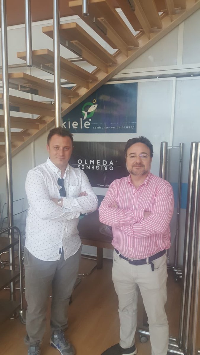 olmedaorigenes's tweet photo. Great visit with #chefmiddleeast at our factory of anchovies, smoked sardines, boquerones and mojama #bestspainshfood https://t.co/MsKaKN0OJ0