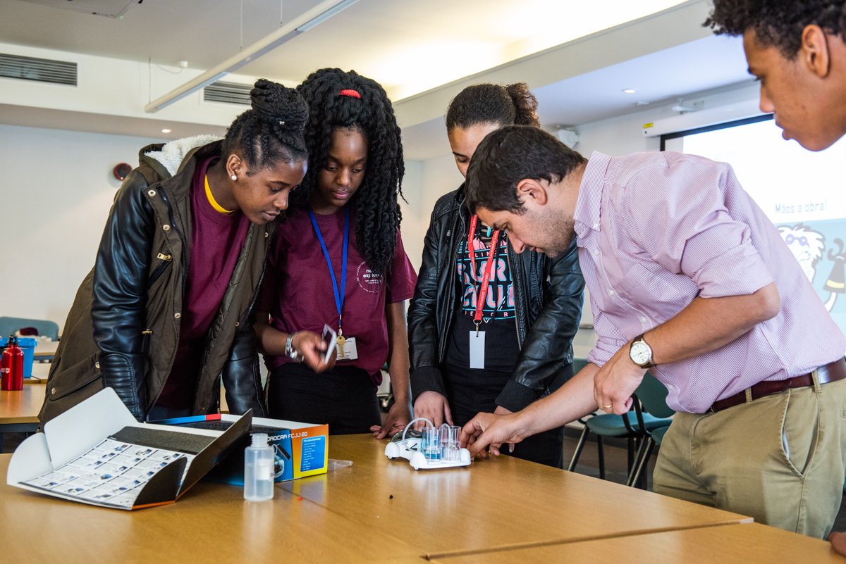 prebuschat's tweet photo. Thanks again @ecarmosilva, @d_sobral_, @nunobimbo and @dr_rzozimo for making last month's #NativeExplorers event such as success! https://t.co/CgPDoYWauk