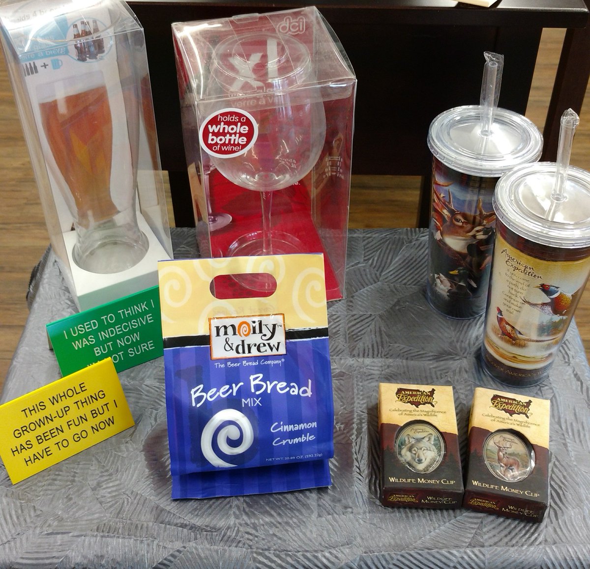 Pauls_Rx's tweet photo. Check out this weekends $5.00 Specials! #5WeekendsInJune #Paul'sPharmacy #DadGifts https://t.co/EUJQRa5Cum https://t.co/BxVtFhVWLc