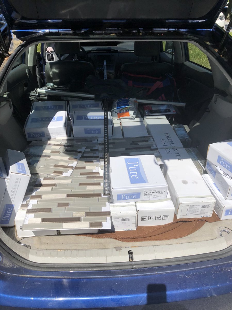 HLMongoose's tweet photo. Guy at the flooring and tile store likened a Prius to Mary Poppins’ handbag and truer words have never been spoken. #surprisinglyspacious https://t.co/3TSdpGInPF