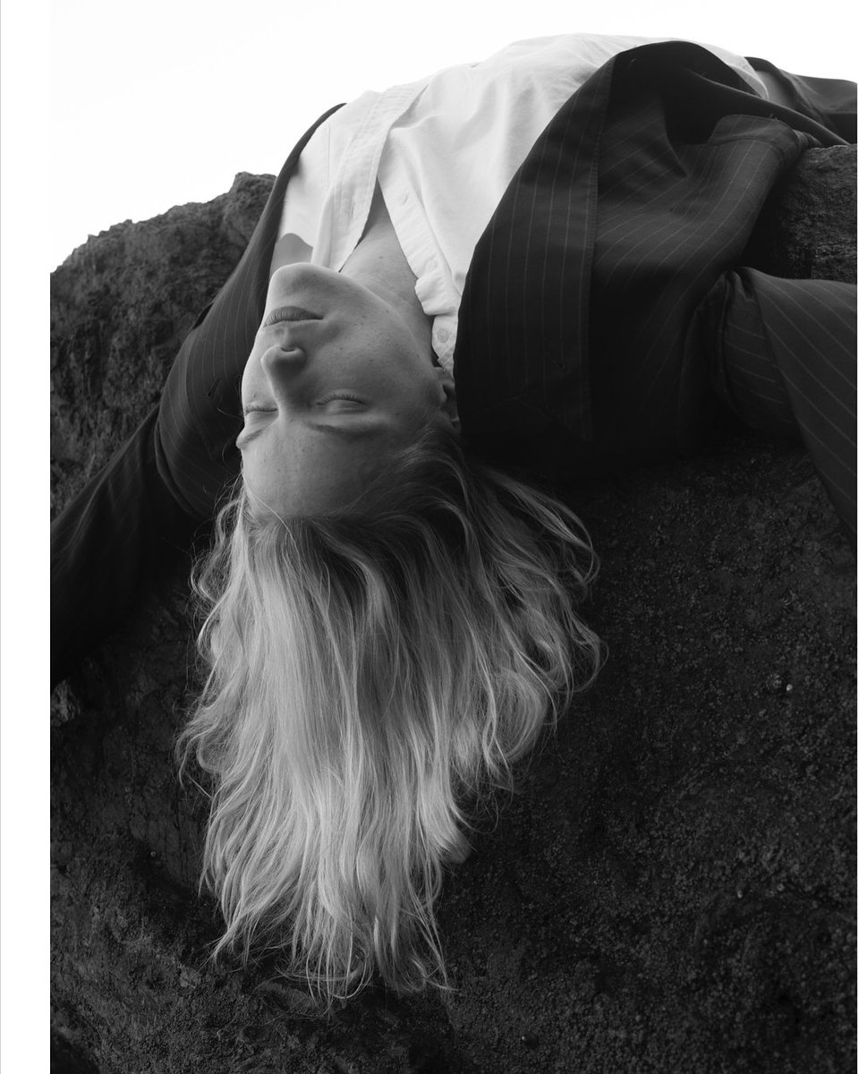 The Women Who Fell To Earth . A Story Created By <a href="/heatherkemesky/">heather kemesky</a> and <a href="/ErikaLinder/">Erik Alinder</a>