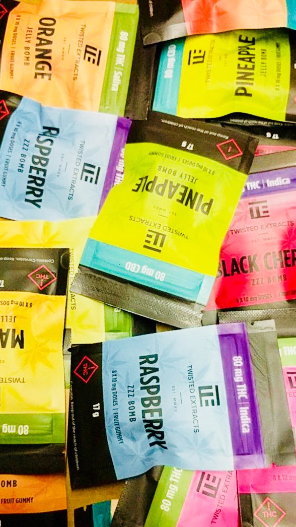 officialcbismo's tweet photo. Our first order of the NEW Twisted Extracts Jelly Bombs!! 💣🤯 #dabomb #jellybombs #newarrival #Cannabsimo #TwistedExtracts #Indica #sativa #nomnomnom https://t.co/RWGC5HuB8T