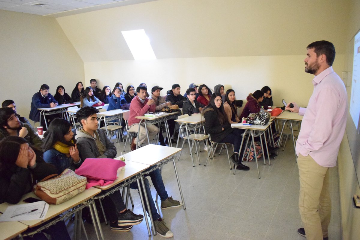 InacapLaSerena's tweet photo. Consultor español realiza taller sobre criptomonedas a estudiantes de la Universidad INACAP https://t.co/imlRWtfxHL https://t.co/G5rJrLdS7J