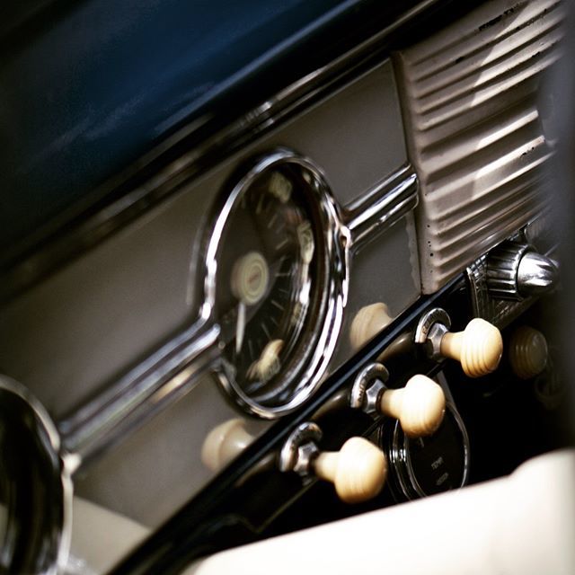 annelaurem's tweet photo. Old classic car interior #classiccars #koolday #France #Flickr https://t.co/MfbuS9IgYy https://t.co/npQdyK8hh4