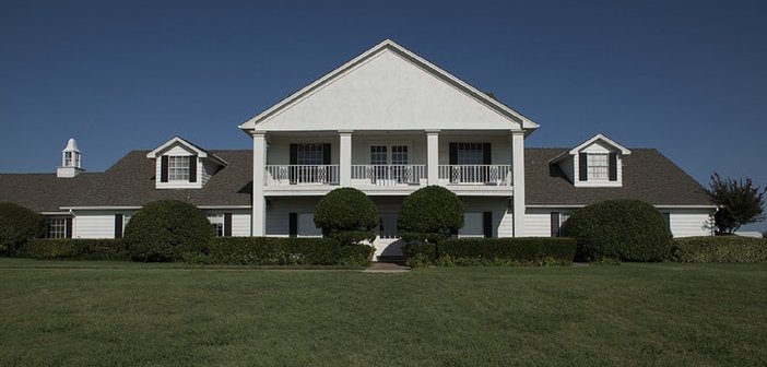 Lmooreproperty's tweet photo. The most important factor to consider when investing in unfamiliar areas is climate
 - https://t.co/6oKwIuAMa6 https://t.co/zS5CMRaEib