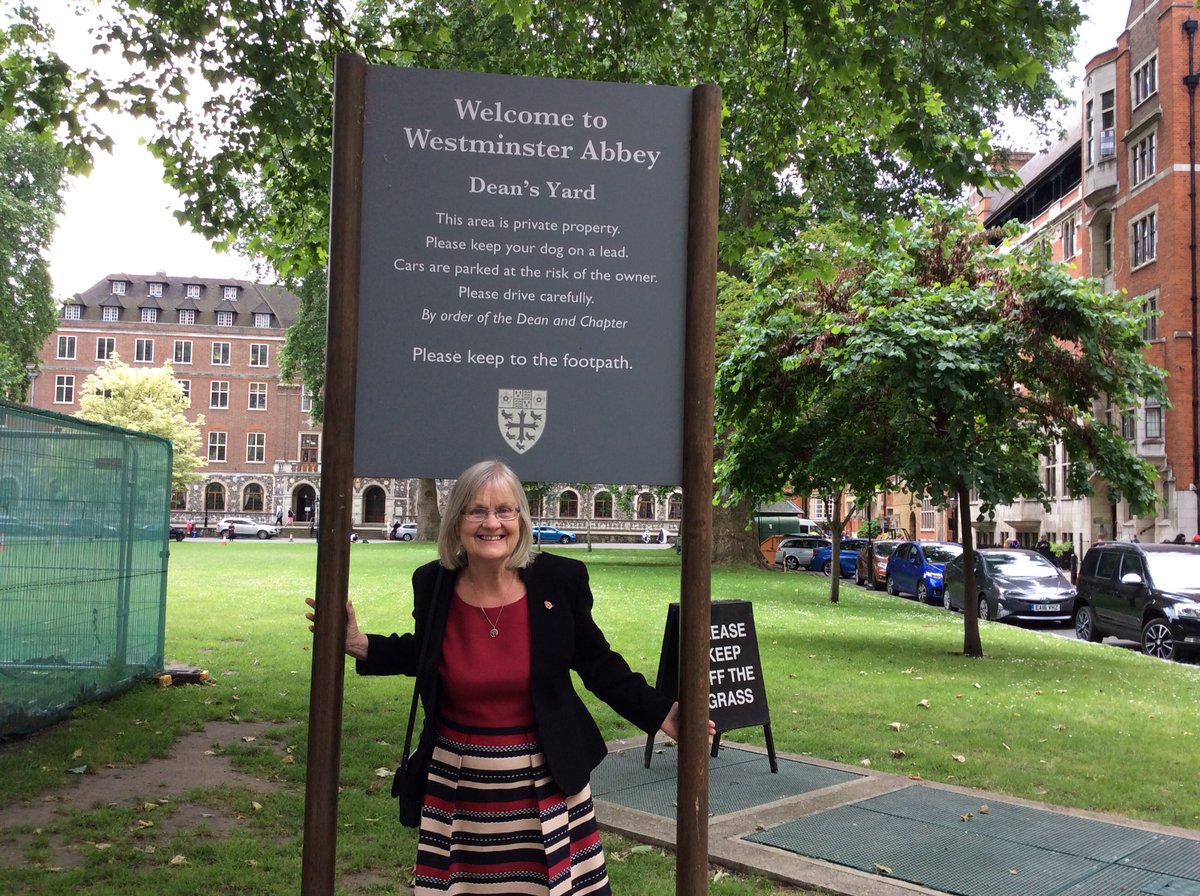 agnes_houston's tweet image. What a proud moment receiving my Churchill Fellow award in such a glorious setting Thank you @wcmtuk @LifeChangesTrst @neilmapes @DFC_rural @aprofcolmc @juliechristie1 @rochfordbrennan @JeanGeorgesAE @WendyPMitchell @Dem_Adv @KateSwaffer @railwaylodge @rb33canada