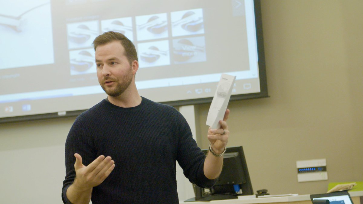 lightsparkfdn's tweet photo. @ga7ahad taught our AR/VR workshop during #Lightspark2018 and discussed immersive experiences and spatial concepts. Joe is a VR and UX designer by trade and specializes in prototyping technologies for AR, VR, and 360 videos.

#tbt #masterclass https://t.co/gMN3zwIt3T