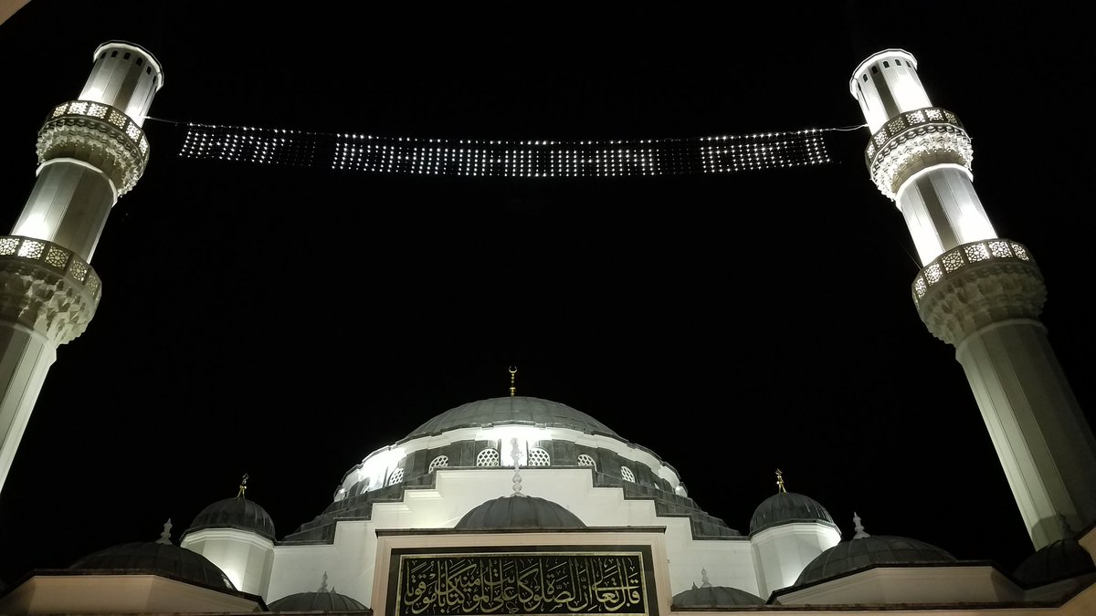 Mirza59Mirza's tweet photo. Last night for taraweeh prayer https://t.co/apVI5ALqOW