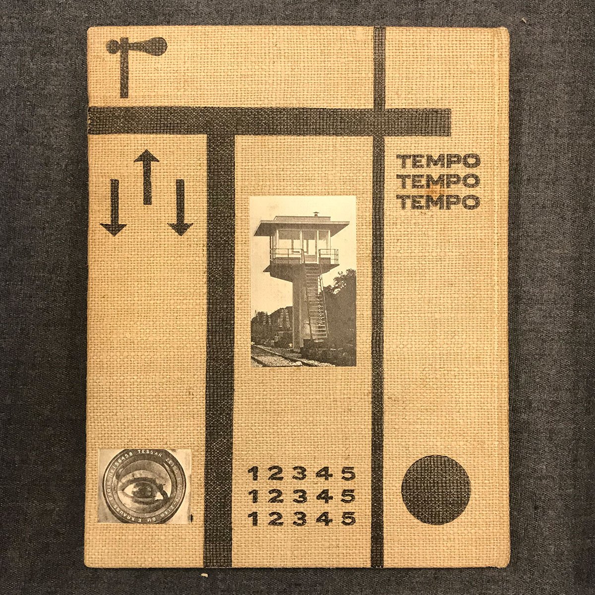 kindco's tweet photo. thanks to @DJ_JahRed & staff for sharing Avant-Garde & Constructivist highlights from the Watson Library's collection @metmuseum as part of @TypographicsNYC — here's Takao Itagaki’s seminal book from 1929 discussing the influence and spirit of the German Bauhaus in Japan. wow! https://t.co/icR6rVXhgQ