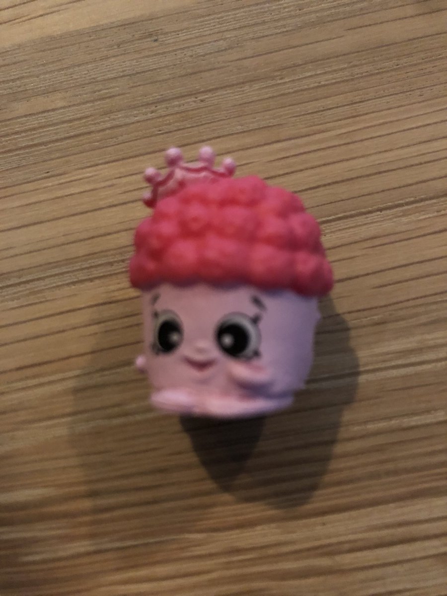NAMbBoots's tweet photo. OM actual G! I��ve found the inspiration for Eyal’s hair #loveisland #LoveIslanduk #shopkins https://t.co/azsAGIv7JV
