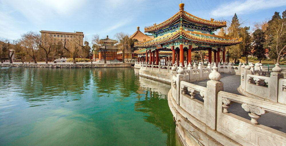 DublinAirport's tweet photo. Enter to win return flights for 2 to Beijing with @HainanAirlines who launched a new 4 times weekly service this week. To enter simply follow &amp; retweet and you and another could be off to China's capital city.  We'll announce the winner tomorrow. Good luck 🤞 #DUBHainan https://t.co/fTUpJG48uK