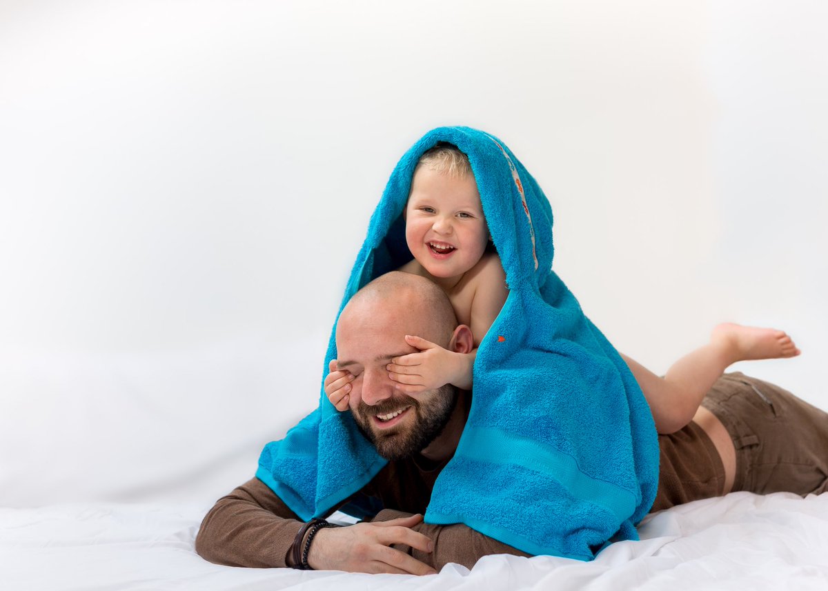 🛀❤️🤫Psst.. don’t forget it’s Father’s Day this Sunday.  That means super duper snuggles for dads who love bath time