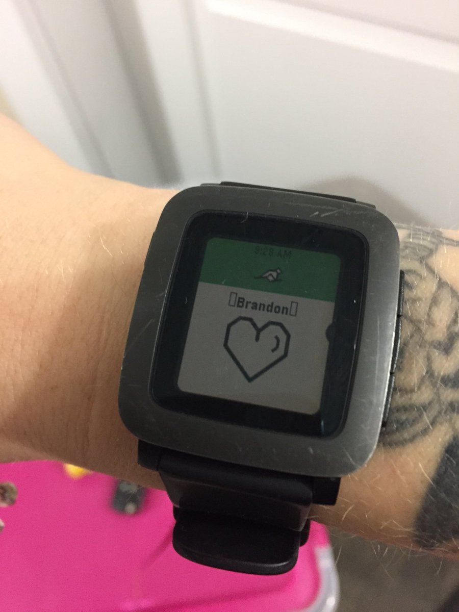 HellaciousEmu's tweet photo. When your smart watch buzzes and you see this ♥️♥️ @M82assassin https://t.co/69TDQ9tzC2