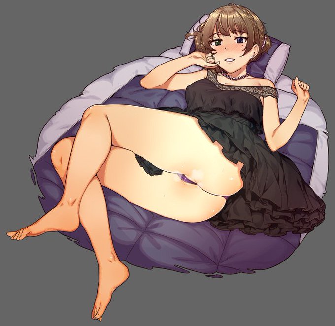 どうしても担当アイドルの誘惑に勝てないプロデューサー。
楓さんの誕生日に間に合わなかったマン。
後ろで髪留めしてる楓さん好き。 