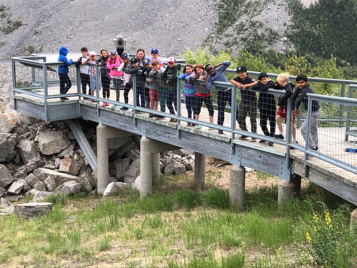 Ashleymattersd2's tweet photo. Awesome field trip with the Grade 4’s to Frank Slide and Bellevue Mine. Thanks Mr. Tuck. @GProbeSchool @tuckchris https://t.co/RU5kFeHphr