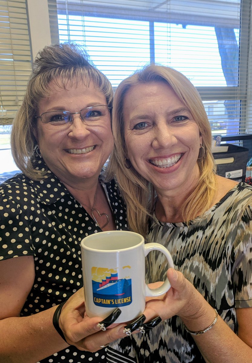 OxnardSD_SAIL's tweet photo. #YeahSummer
Thanks #OSD leadership team for playing our mini game 'Captain's License' & experiencing how #OxnardSDSAIL works & congrats to those who finished level 1 & got a special 'Captain's' mug #PersonalizedPD #OSDPride @OxnardSD @AlludoPlay https://t.co/qJZn3n0IyV