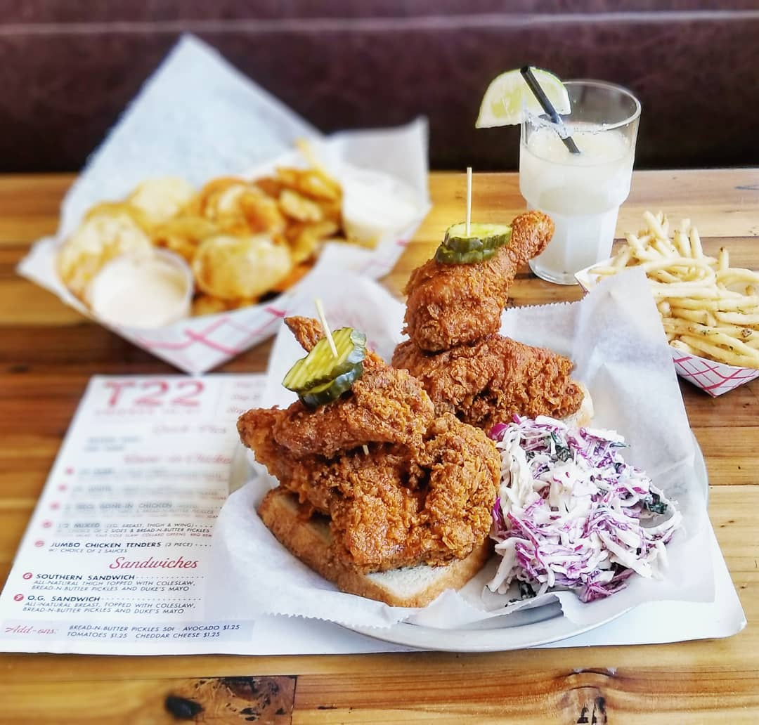 Bring your friends, sit down + grab a frozen marg because summer’s here and that Texas sun is no joke! Swing by for happy hour today from 3-6 for discounted drinks, chicken + pies. 
📷: <a href="/HaydenPlus1/">Hayden</a>
